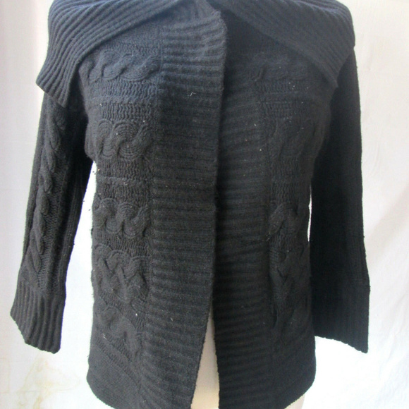 Neiman Marcus Cashmere Collection Black Cardigan Sweater Small - Picture 1 of 4